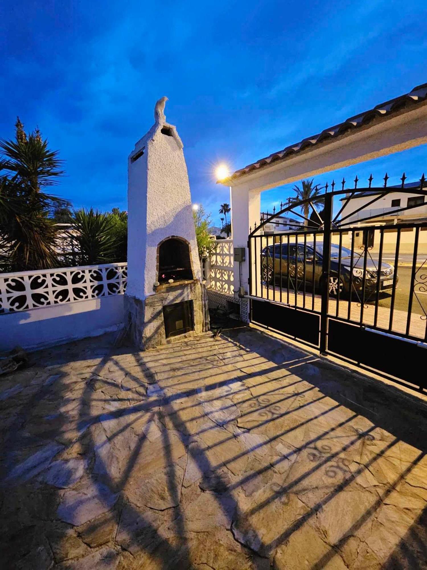 Holiday Apartments Torrevieja Exterior photo